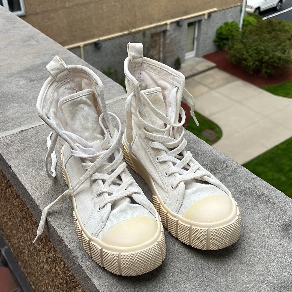 Zara Cream High-Top Canvas Sneakers